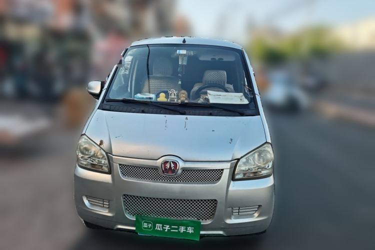 Used BAIC Weiwang 306 2014 1.2L Value Edition Van Basic Type 5 Seats A12 China IV Emission Standard Front