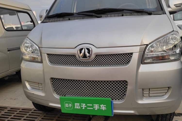 Used BAIC Weiwang 306 2014 1.2L Value Edition Van Basic Model 2 Seats A12 China V Emission Standard Front