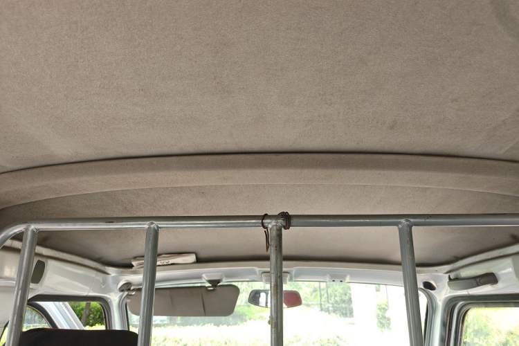 Used BAIC Weiwang 306 2014 1.2L Value Edition Van Basic Type 2 Seats A12 China IV Emission Standard Headliner