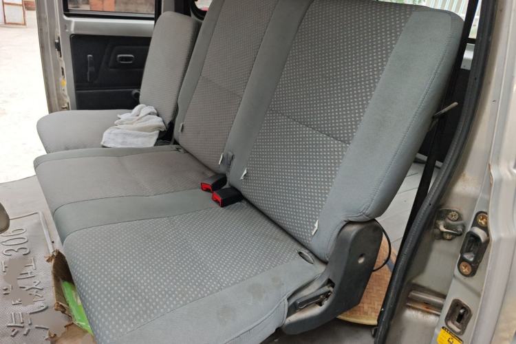 Used BAIC Weiwang 306 2014 1.2L Value Edition Van Basic Type 5 Seats A12 China IV Emission Standard Left Rear Seat