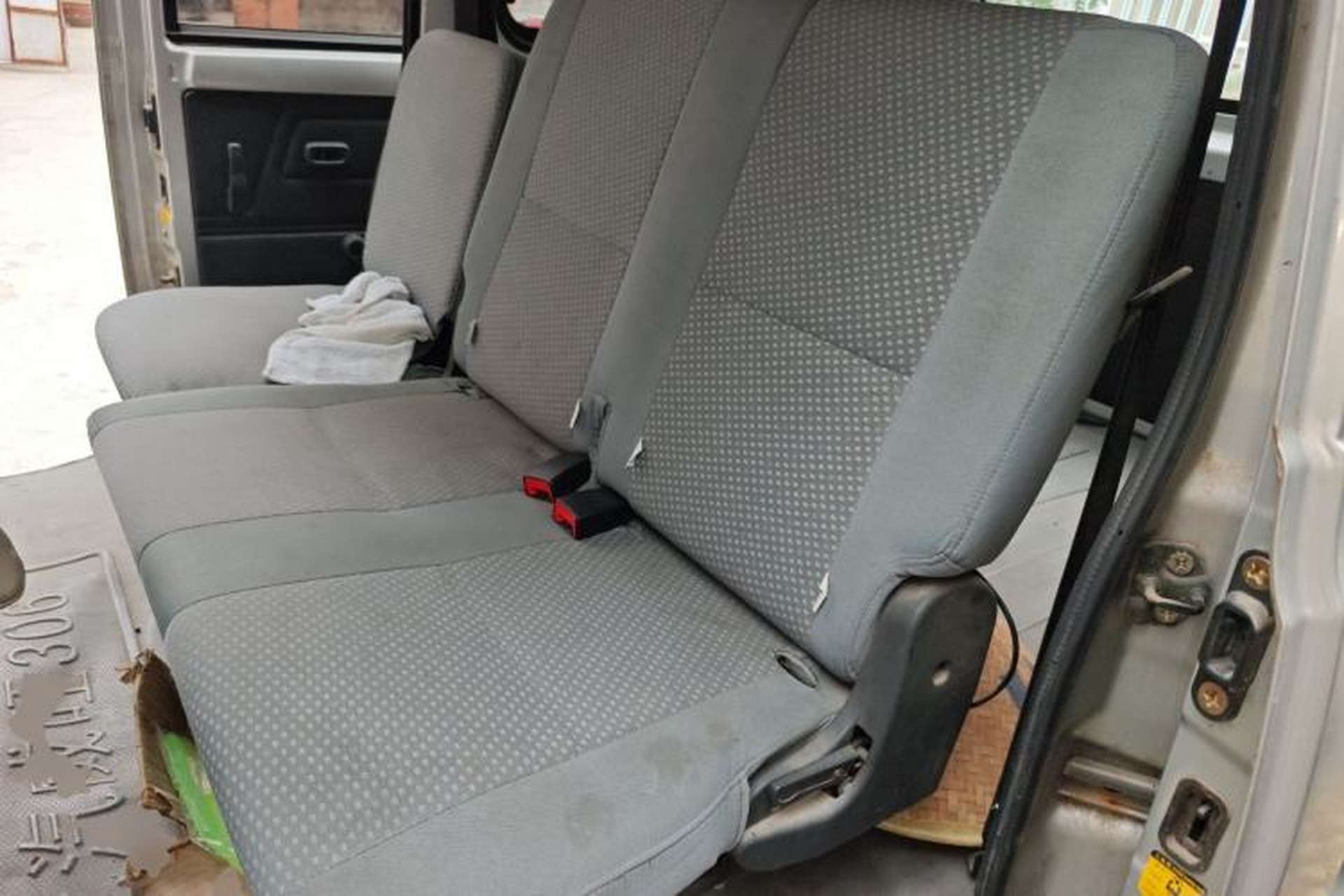 Used BAIC Weiwang 306 2014 1.2L Value Edition Van Basic Type 5 Seats A12 China IV Emission Standard Left Rear Seat
