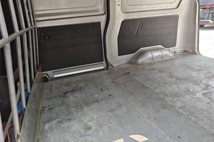 Used BAIC Weiwang 306 2014 1.2L Value Edition Van Basic Type 2 Seats A12 China IV Emission Standard Left Rear Seat