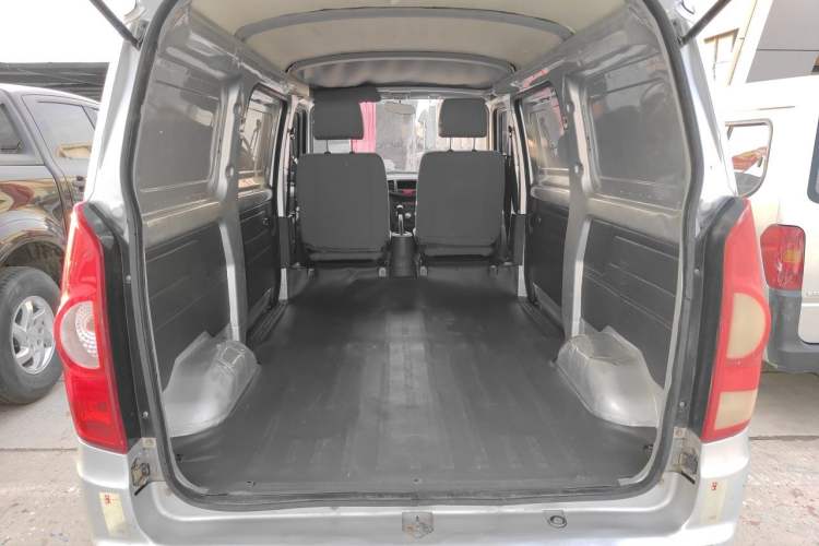 Used BAIC Weiwang 306 2014 1.2L Value Edition Van Basic Model 2 Seats A12 China V Emission Standard Trunk