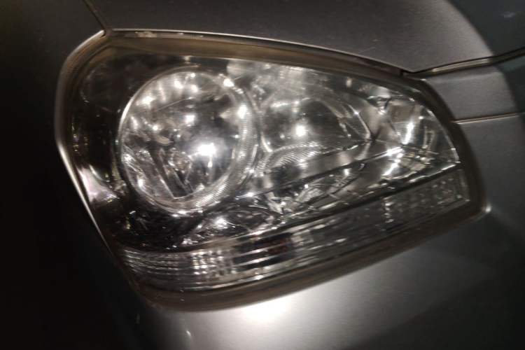 Used BAIC Weiwang 306  Right Front Headlight