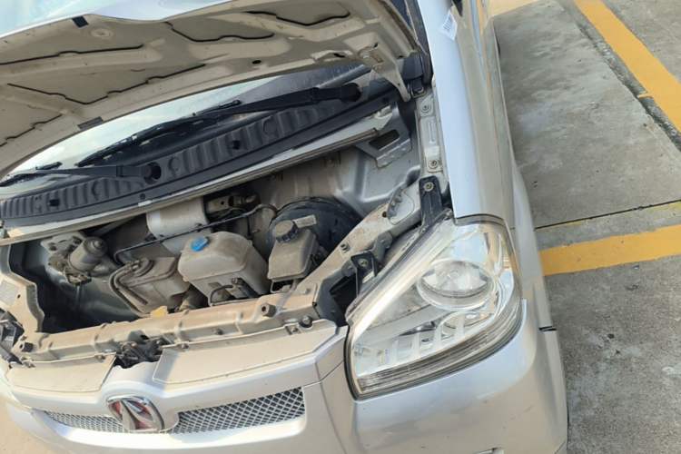 Used BAIC Weiwang 306 2016 1.2L Basic Version 7 Seats A12 China V Emission Standard Engine Bay Left