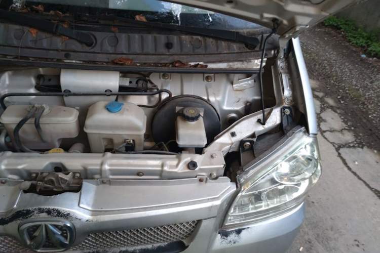 Used BAIC Weiwang 306 2016 1.2L Basic Version 7 Seats A12 China V Emission Standard Engine Bay Left