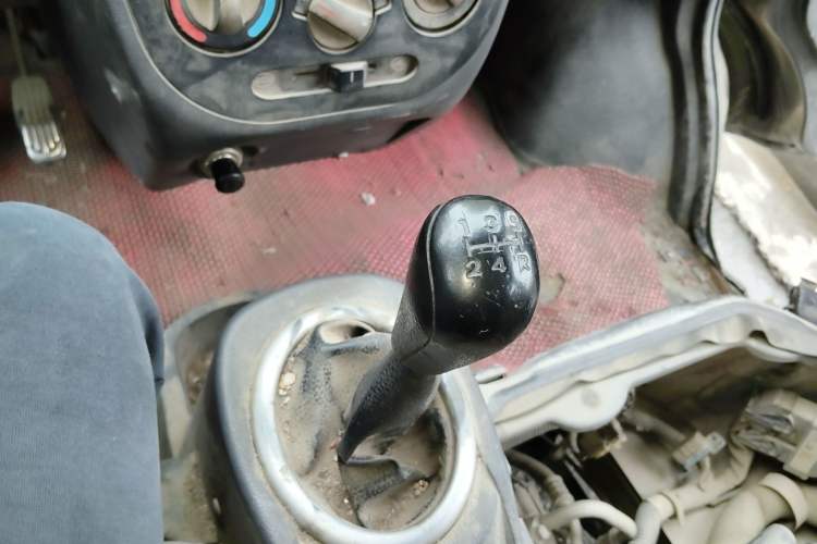 Used BAIC Weiwang 306 2016 1.2L Base Version 5 Seats A12 China IV Emission Standard Gear Lever