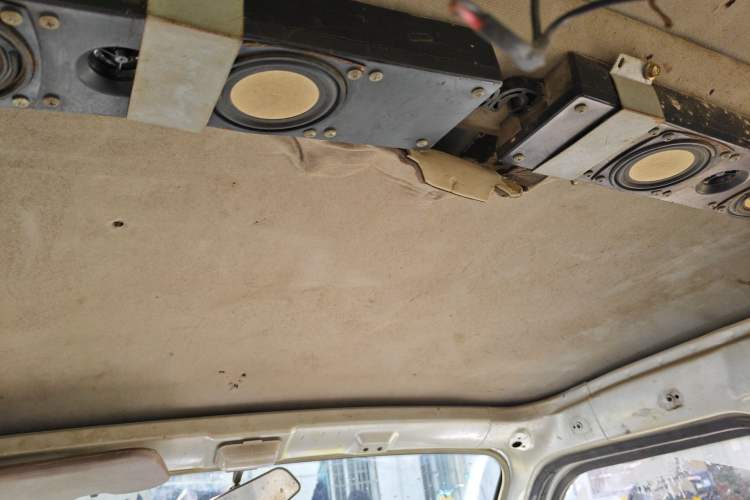 Used BAIC Weiwang 306 2016 1.2L Basic Version 7 Seats A12 China IV Emission Standard Headliner