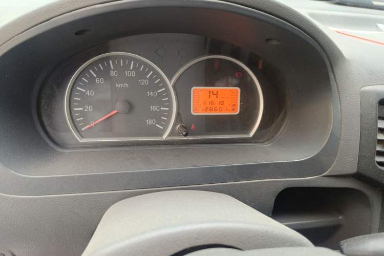 Used BAIC Weiwang 306 2016 1.0L Basic Version 7-Seater LJ465 Odometer Close Up
