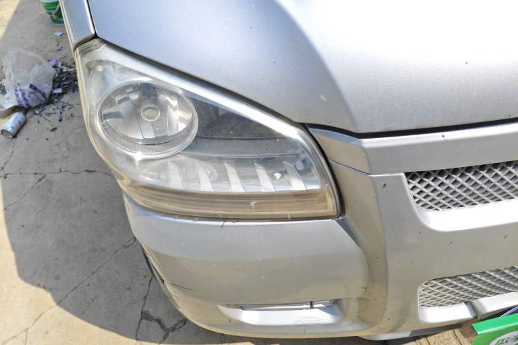 Used BAIC Weiwang 306 2016 1.2L Basic Version 7 Seats A12 China IV Emission Standard Right Front Headlight