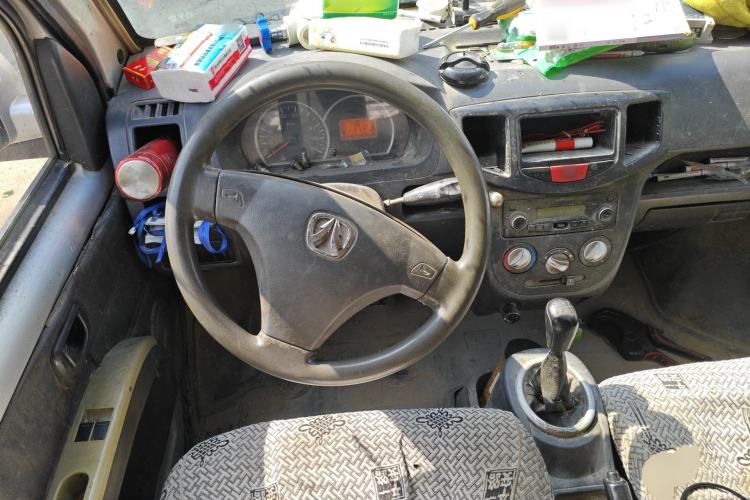 Used BAIC Weiwang 306 2016 1.2L Basic Version 7 Seats A12 China IV Emission Standard Steering Wheel