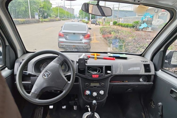 Used BAIC Weiwang 306 2016 1.2L Basic Version 7 Seats A12 China IV Emission Standard Center Console