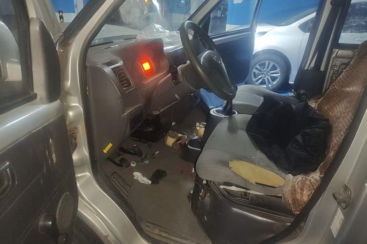 Used BAIC Weiwang 306 2016 1.2L Basic Version 7 Seats A12 China IV Emission Standard Driver Seat