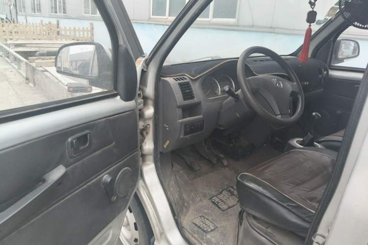Used BAIC Weiwang 306 2016 1.2L Basic Version 7 Seats A12 China IV Emission Standard Driver Seat