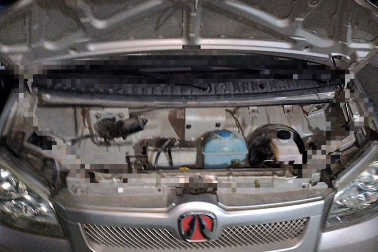 Used BAIC Weiwang 306 2016 1.0L Basic Version 7-Seater LJ465 Engine Bay
