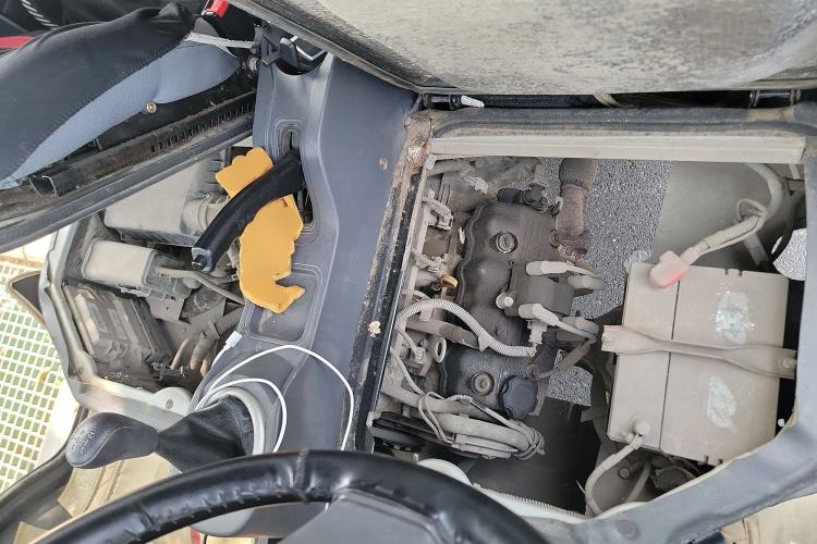 Used BAIC Weiwang 306 2016 1.0L Basic Version 7-Seater LJ465 Engine Bay