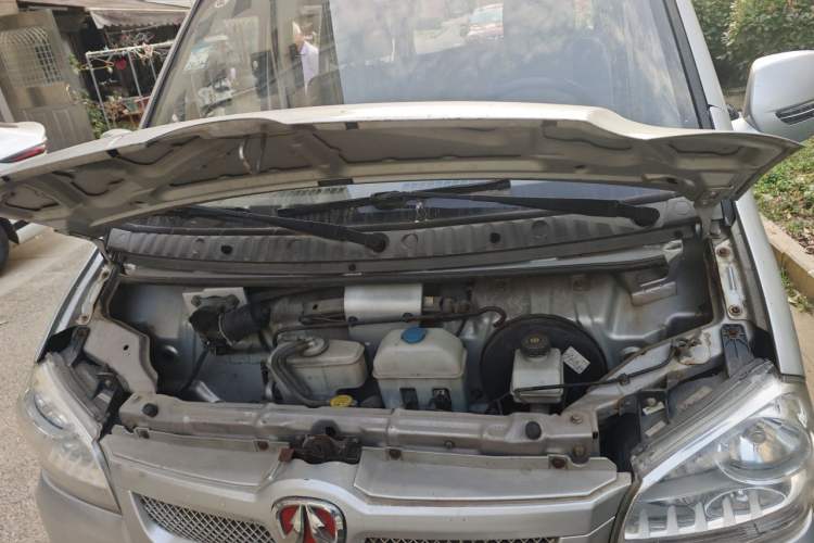 Used BAIC Weiwang 306 2016 1.2L Basic Version 7 Seats A12 China IV Emission Standard Engine Bay
