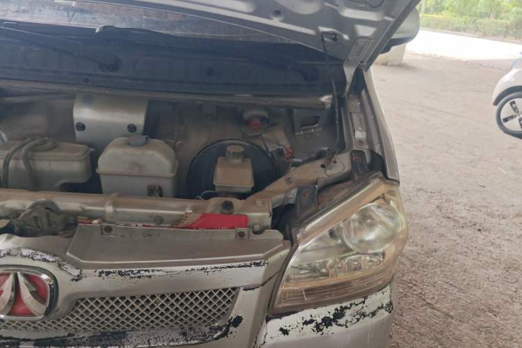 Used BAIC Weiwang 306 2016 1.0L Basic Version 7-Seater LJ465 Engine Bay Left