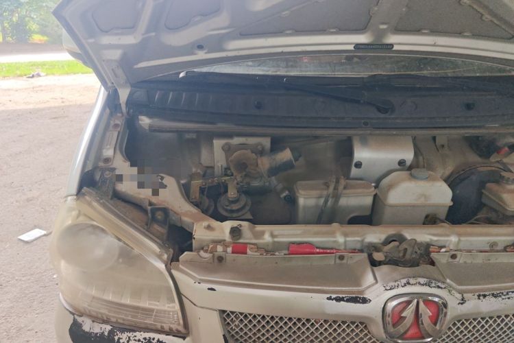 Used BAIC Weiwang 306 2016 1.0L Basic Version 7-Seater LJ465 Engine Bay Right