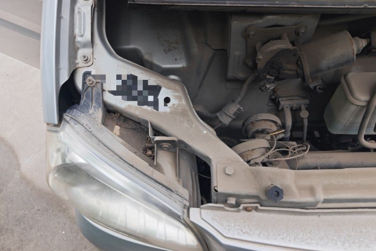 Used BAIC Weiwang 306 2016 1.0L Basic Version 7-Seater LJ465 Engine Bay Right