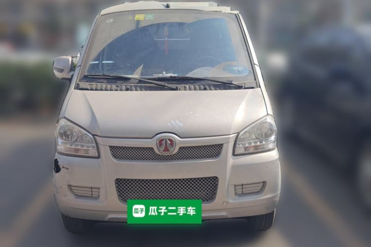 Used BAIC Weiwang 306 2016 1.2L Basic Version 7 Seats A12 China IV Emission Standard Front