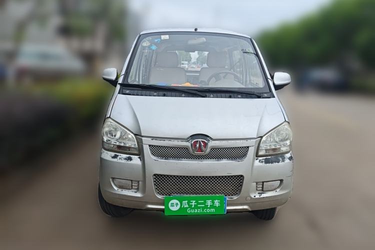Used BAIC Weiwang 306 2016 1.2L Basic Version 7 Seats A12 China IV Emission Standard Front