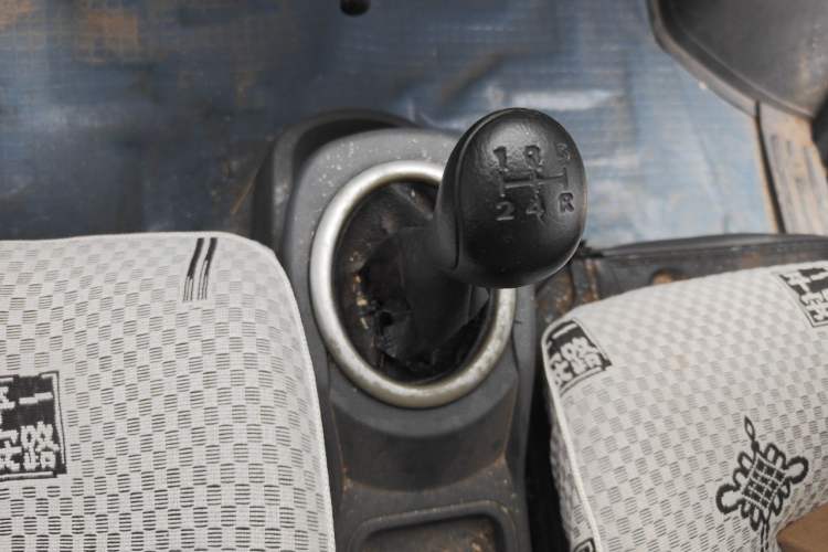 Used BAIC Weiwang 306 2016 1.0L Basic Version 7-Seater LJ465 Gear Lever