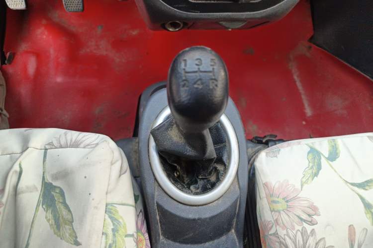 Used BAIC Weiwang 306 2016 1.2L Basic Version 7 Seats A12 China IV Emission Standard Gear Lever