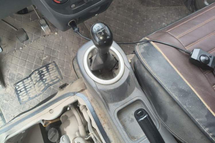 Used BAIC Weiwang 306 2016 1.2L Basic Version 7 Seats A12 China IV Emission Standard Gear Lever