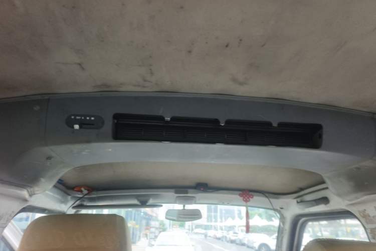 Used BAIC Weiwang 306 2016 1.2L Basic Version 7 Seats A12 China V Emission Standard Headliner