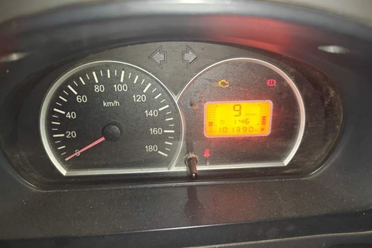 Used BAIC Weiwang 306 2016 1.2L Basic Version 7 Seats A12 China V Emission Standard Instrument Cluster