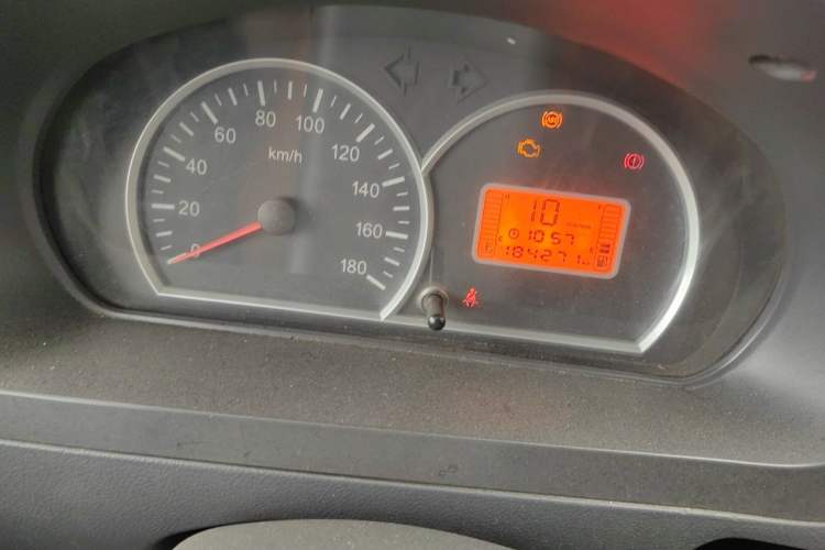 Used BAIC Weiwang 306 2016 1.2L Basic Version 5 Seats A12 China V Emission Standard Instrument Cluster