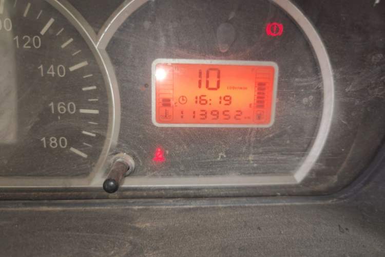 Used BAIC Weiwang 306 2016 1.0L Basic Version 7-Seater LJ465 Odometer Close Up