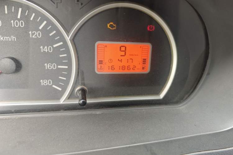 Used BAIC Weiwang 306 2016 1.2L Basic Version 7 Seats A12 China IV Emission Standard Odometer Close Up
