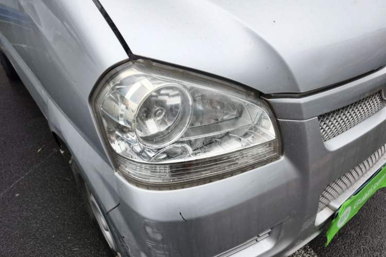 Used BAIC Weiwang 306 2016 1.2L Basic Version 7 Seats A12 China IV Emission Standard Right Front Headlight