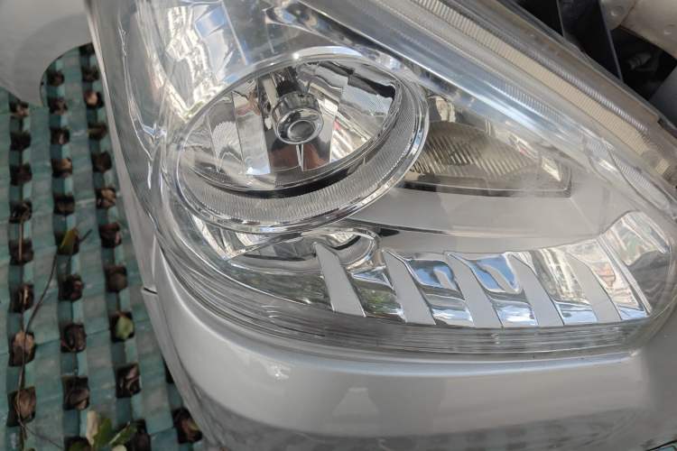 Used BAIC Weiwang 306 2016 1.2L Basic Version 7 Seats A12 China V Emission Standard Right Front Headlight
