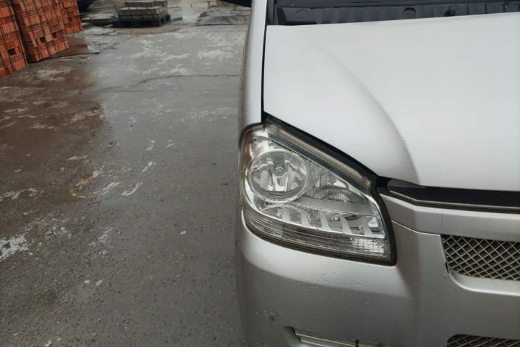 Used BAIC Weiwang 306 2016 1.2L Basic Version 7 Seats A12 China V Emission Standard Right Front Headlight