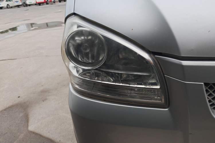 Used BAIC Weiwang 306 2016 1.0L Basic Version 7-Seater LJ465 Right Front Headlight