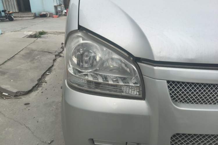 Used BAIC Weiwang 306 2016 1.2L Basic Version 7 Seats A12 China IV Emission Standard Right Front Headlight