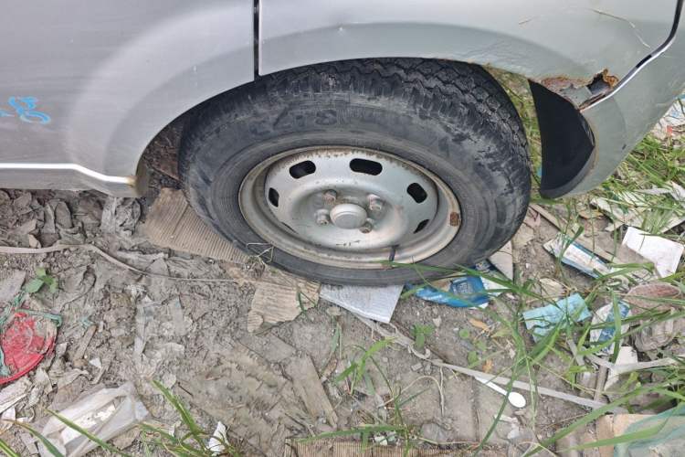Used BAIC Weiwang 306  Right Front Wheel Hub