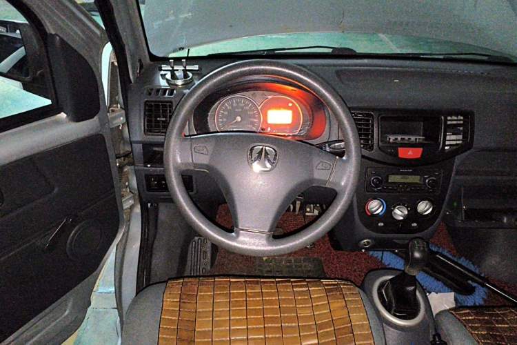 Used BAIC Weiwang 306 2016 1.0L Basic Version 7-Seater LJ465 Steering Wheel