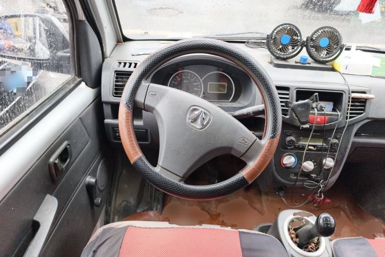 Used BAIC Weiwang 306 2016 1.2L Basic Version 7 Seats A12 China IV Emission Standard Steering Wheel