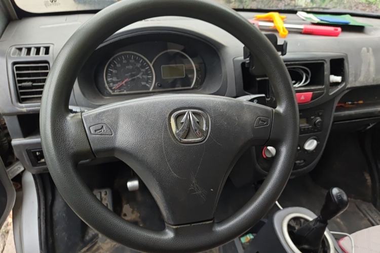 Used BAIC Weiwang 306 2016 1.2L Basic Version 7 Seats A12 China IV Emission Standard Steering Wheel