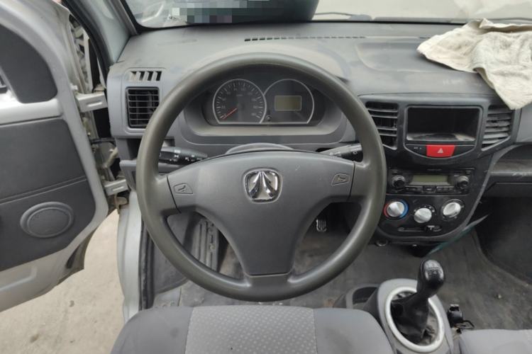 Used BAIC Weiwang 306 2016 1.2L Basic Version 7 Seats A12 China IV Emission Standard Steering Wheel