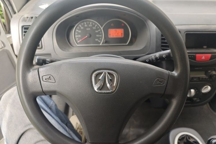 Used BAIC Weiwang 306 2016 1.2L Basic Version 7 Seats A12 China IV Emission Standard Steering Wheel