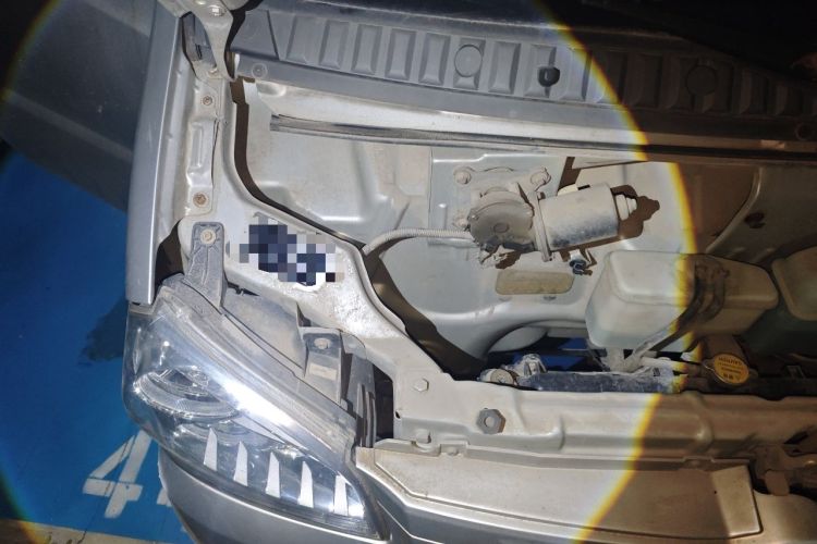 Used BAIC Weiwang 306 2016 1.0L Basic Version 7-Seater LJ465 Engine Bay Right