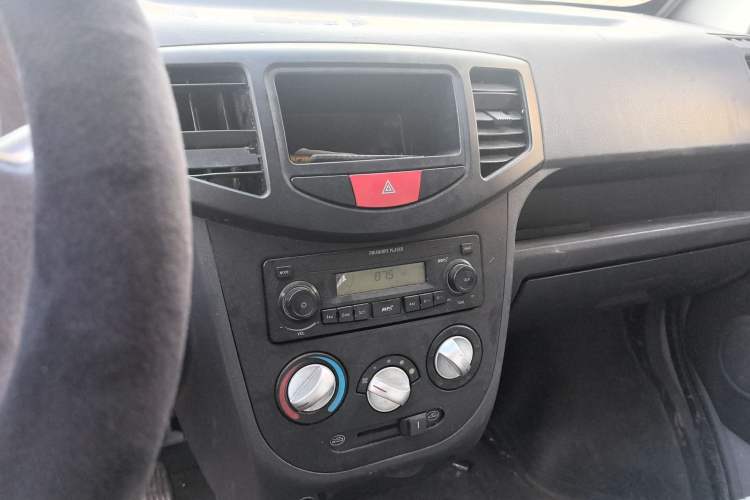 Used BAIC Weiwang 306  Audio And AC Panel