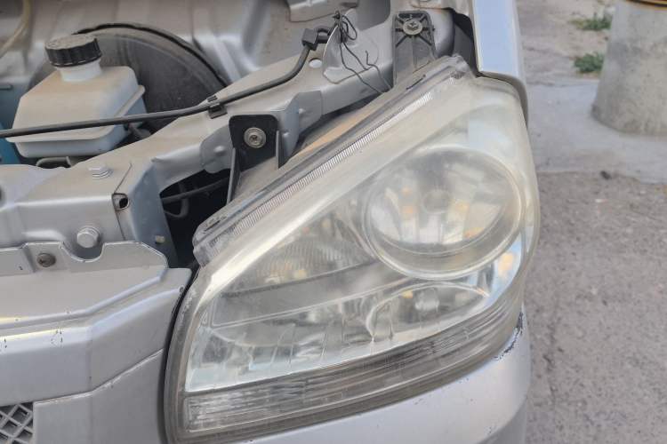 Used BAIC Weiwang 306  Engine Bay Left