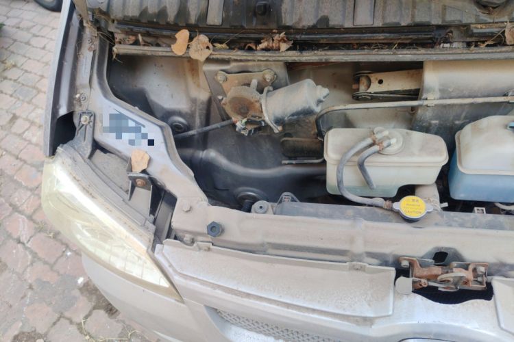 Used BAIC Weiwang 307 2014 1.2L Standard A12 Engine Bay Right