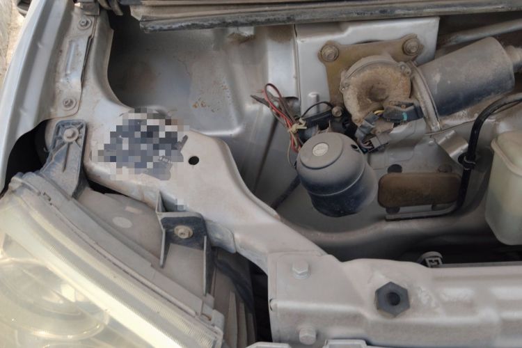 Used BAIC Weiwang 307 2014 1.2L Standard A12 Engine Bay Right